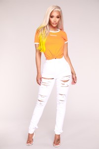 05-07-18_Studio_3GT2942_Orange0198_fe7b19cb-df55-46a1-ae70-f0e1369d9f19.JPG
