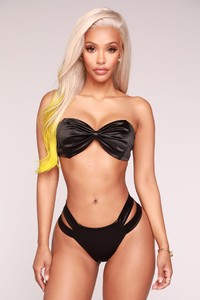 05-07-18_Studio_3K7069_Black0553.jpg