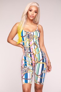 05-07-18_Studio_3_CHAIN_JUMPSUIT0012_CC_a7d9f956-5585-48b4-b378-526cf15e37c8.jpg