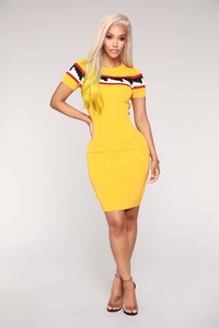 05-07-18_Studio_3_DI1213_Yellow0097_CC.JPG