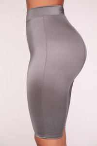 05-08-18_Studio_3TBS30012_Charcoal0692.JPG