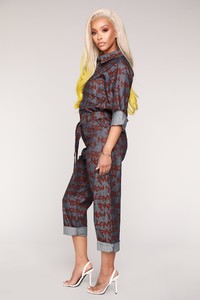 05-08-18_Studio_3nNAVY_JUMPSUIT1157.jpg
