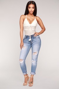 05-09-18_Studio_35742_Ivory1466_48911020-3362-4c02-b4fa-afa505b6b1e8.JPG