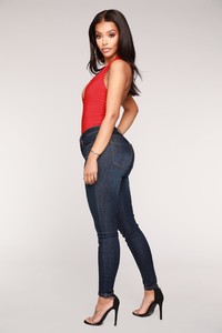 05-09-18_Studio_3B1046_Red1546.jpg