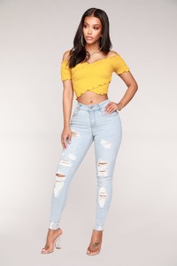 05-10-18_Studio_31958TC_Mustard2191.jpg
