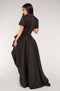 05-10-18_Studio_3NA4859_Black1962.jpg
