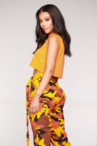 05-10-18_Studio_3_TWSS7207_Orange0267_CC.JPG