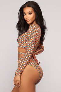05-15-18_STUDIO1__JT1125S_Orange_0104.JPG