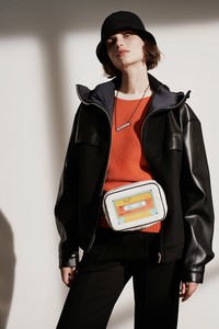 07-tomas-maier-resort-19.thumb.jpg.7368639c5ea84dd81b1620761b1cb99e.jpg