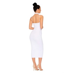 1020_white_edit11_1.jpg