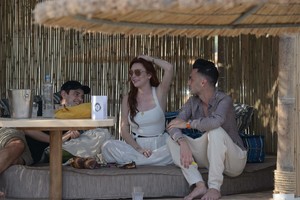    llo270518BZNimage2.jpg