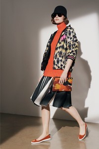 15-tomas-maier-resort-19.thumb.jpg.dee3c48c228543c5bbafac0e4c84c1c0.jpg