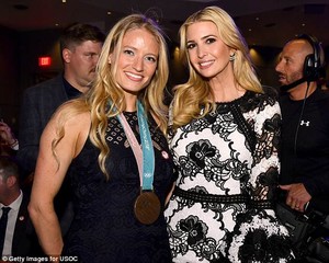 4B98BBD600000578-5665611-The_first_daughter_was_spotted_taking_photos_with_speed_skater_M-m-12_1524852406155.jpg