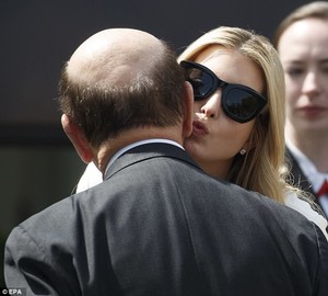 4BF3822A00000578-5701099-Ivanka_gave_Secretary_of_Commerce_Wilbur_Ross_a_kiss_while_greet-a-79_1525728120351.jpg