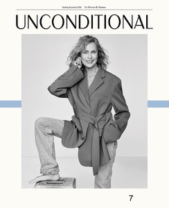 Lauren Hutton-Unconditional-unk.jpg