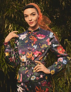 5ae8b1bb0c991_VogueMexicoMay20184.thumb.jpg.9d52ef98a22df9a65520a9fc9a63252b.jpg