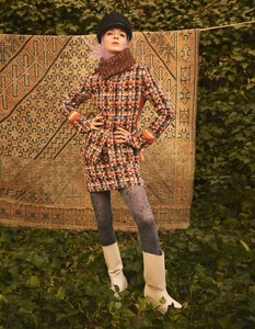 5ae8b1c12152d_VogueMexicoMay20188.thumb.jpg.69f87092354e36ae29088a63e1faefe5.jpg
