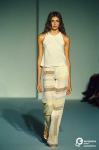 Emilio Pucci SS 2000 MFW 9.jpg