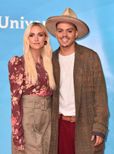 Ashlee+Simpson+NBCUniversal+Summer+Press+Day+9hq0_-Cv6gvx.jpg