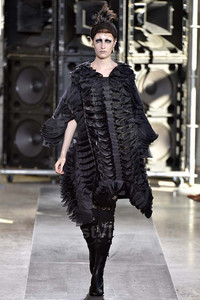5aed63493ecf2_JunyaWatanabeSS2017PFW17.thumb.jpg.4007c800eb61203b5abe341e5884f003.jpg