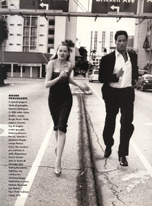 5aee8ff7e0224_Laetizia-Venezia-Tarnowska-ELLE-ITALIA-FEBRUARY-1998-alta-femminilit-ph.Doug-Ordway-07.thumb.jpg.f74af69be2438f06afad650563c4d1d3.jpg