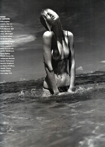 5aee91b5a66b3_JolijnSpek-ELLE-ITALIA-JULY-1997-body-art-Gianpaolo-Barbieri-08.thumb.jpg.7f491a88a87d58649ae2000db6c7eb76.jpg