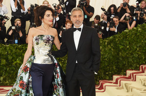 Amal+Clooney+Heavenly+Bodies+Fashion+Catholic+G1RKqYH4lBmx.jpg