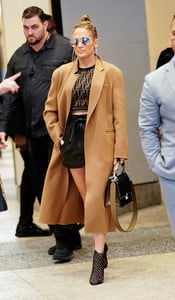      jlo100518BZNimage12.jpg