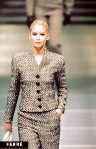 Gianfranco Ferre - Fall Winter 1996 - c2.jpg