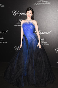      she120518BZNimage122.JPG