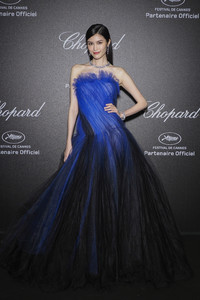      she120518BZNimage130.jpg