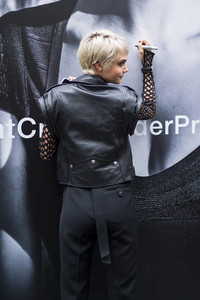 Cara Delevingne attends her unveiling of the new Tag Heuer advertising campaign at Tag Heur Flaship Store on May 17, 2018 in New York City. 3.jpg