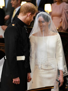 5b001d62a17e8_MeghanMarklePrinceHarryMarriesMsMeghanYnY0QlflJIJx.thumb.jpg.53f777b0136fb19ef3da0a62cb73784e.jpg