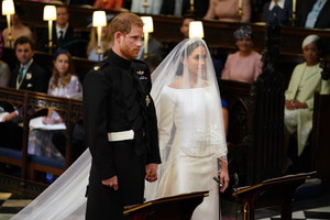 5b001d71b482b_MeghanMarklePrinceHarryMarriesMsMeghan7KQpkKBTZx2x.thumb.jpg.79205316209497971575db9ac69e6e3d.jpg