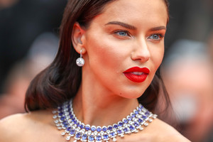 70661234_picturepub-adriana-lima-074.jpg