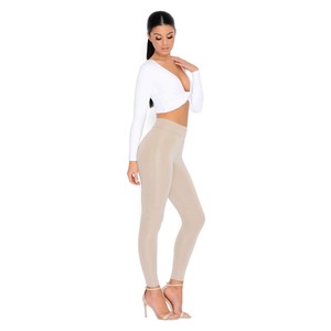 852_white_edit10_1.jpg