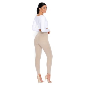 852_white_edit12_1.jpg