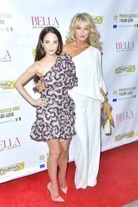 Christie+Brinkley+Alexa+Ray+Joel+Hosts+Bella+LShXN04Ck4Fx.jpg