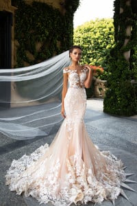 Betti6-889x1333.jpg