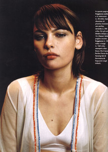 Clare-DurkinELLE-Italia-April-1999-Leggere-Follie-Roberto-Orlandi-01.thumb.jpg.a60346194fb3089e084cc1b02bca0d67.jpg