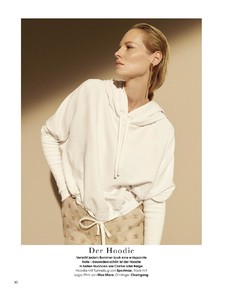 D0NNA_06.18-page-005.jpg