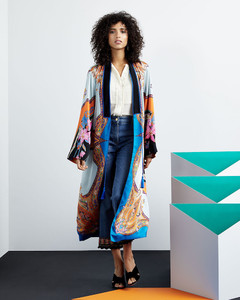 Etro-Tie-Front-Scarf-Print-Long-Sleeve-Long-Kimono.thumb.jpg.b811a986e38b14e84b7c59d7edd0eb10.jpg