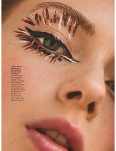 Glamour_06.18-page-005.jpg