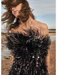 HarpersBazaarUK-June2018-page-003.jpg