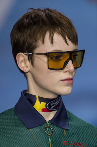 Hilfiger-clpa-RS18-2448.thumb.jpg.a48d105a694ae6140c388dbe2e6374f7.jpg