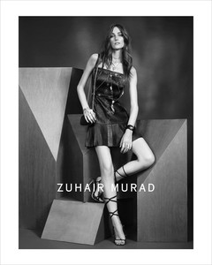 Josephine-Le-Tutour-Zuhair-Murad-SS18-05.thumb.jpg.c694dc6140c63c8f16beb56103256920.jpg