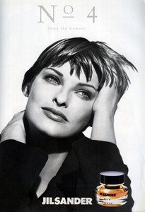 Linda-Evangelista-Jil-Sander-1995-ph.Peter-Lindbergh-01.thumb.jpg.c09d15b61ee3077416819eec93a42cc5.jpg