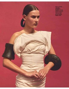 Marie.Claire.791-page-027.jpg
