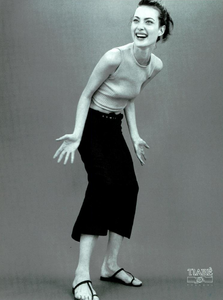 Meisel_Alberta_Ferretti_Spring_Summer_1996_05.thumb.png.1b47be3f0c7458e6669335803cecb833.png