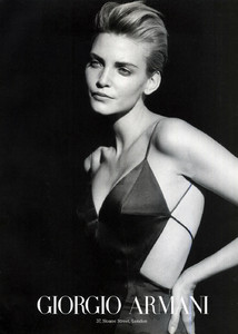 Nadja-Auermann-Giorgio-Armani-1997-01.thumb.jpg.9ec71add72b8c7158d8eefbd25194c14.jpg